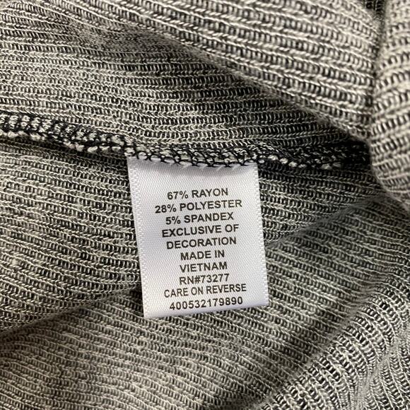 ELLE Sequin Blouse Short Sleeve Black Striped Scoopneck Top Womens XS - Picture 9 of 11